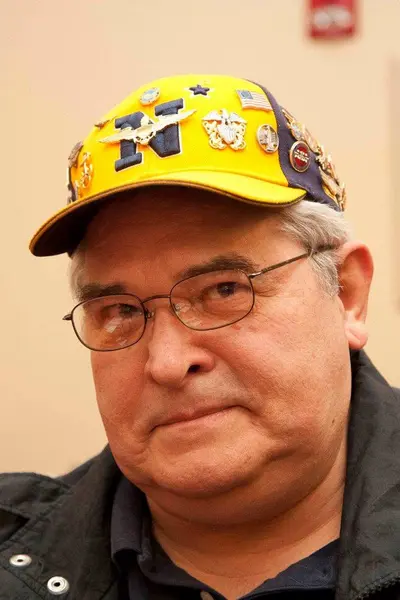 Bll has an awesome hat!