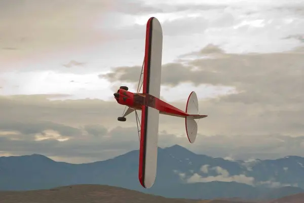 Andrew Jeskey shows us what this cub is capable of - knife-edge right down the runway!