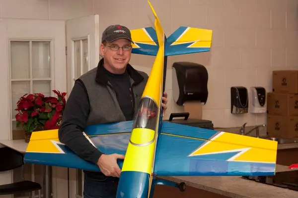 Bob Smith with his "pre-crashed" GP Extra 300SP.